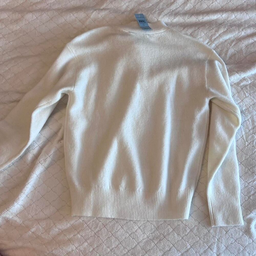 Ann-taylor Women's White and Cream Jumper - Picture 2 of 3